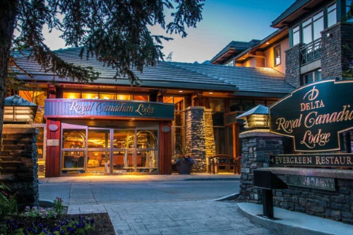 Delta Banff Royal Canadian Lodge buitenkant